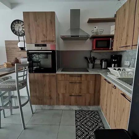 Cocon Paisible De 37 M2 Entre Et Montagnes Apartamento
