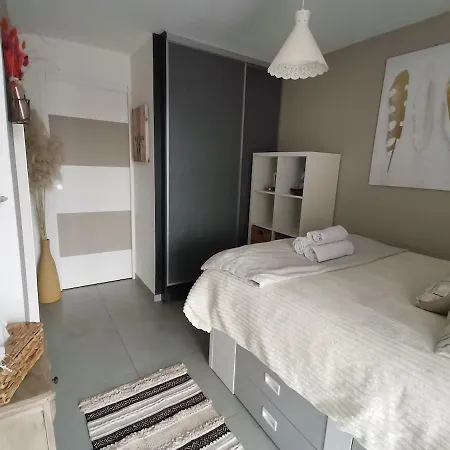 Cocon Paisible De 37 M2 Entre Et Montagnes *